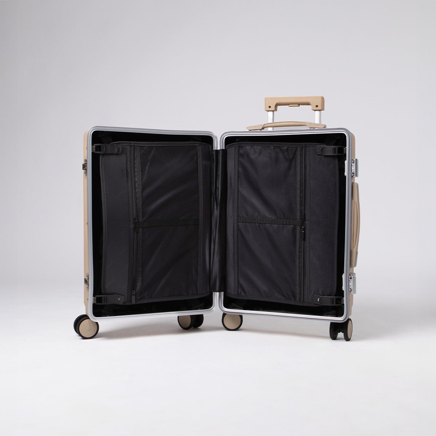 Quartz V.2 Aluminum frame Luggage กระเป๋าเดินทางโครงอลูมิเนียม