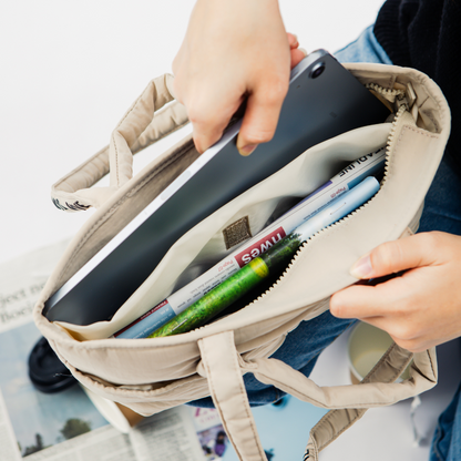 Puffy Minitrip Tote - รองรับ Tablet 11 นิ้ว