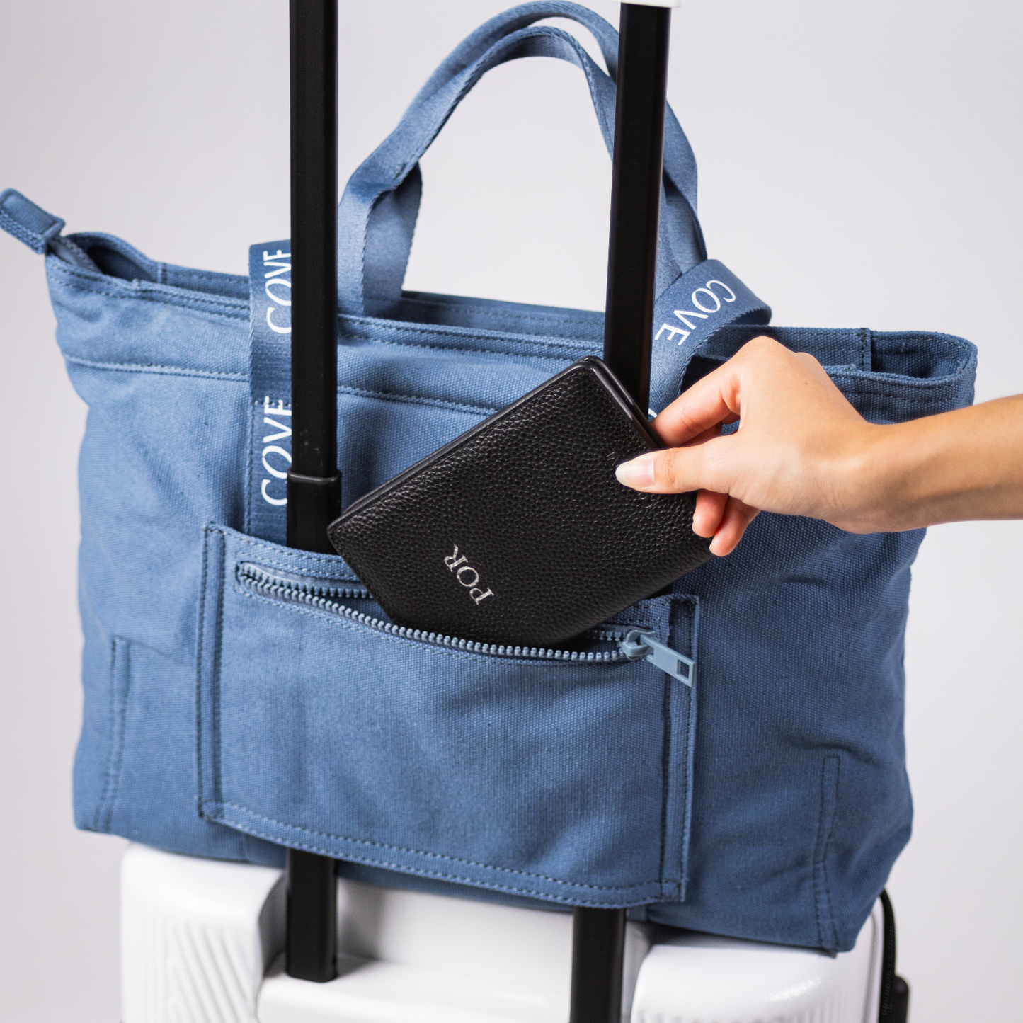 DayTrip Laptop Tote - รองรับ Laptop 15 นิ้ว