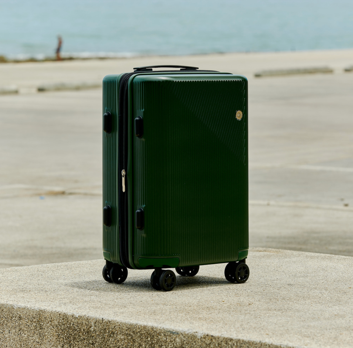 MaxMotion Expandable กระเป๋าเดินทางโครงซิป ขยายได้